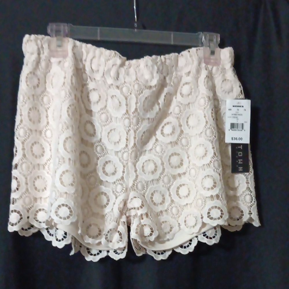 Cream High Waist Lace Overlay Shorts
